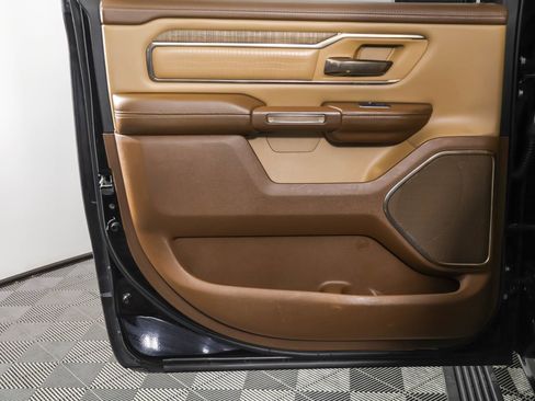 Used 2019 RAM 1500 Limited image 40