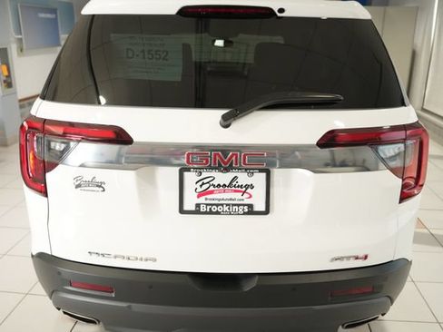 Used 2023 GMC Acadia AT4 w/ GMC Pro Grade Package AWD/4WD image 9