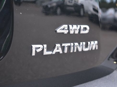 Used 2014 Nissan Pathfinder Platinum image 13