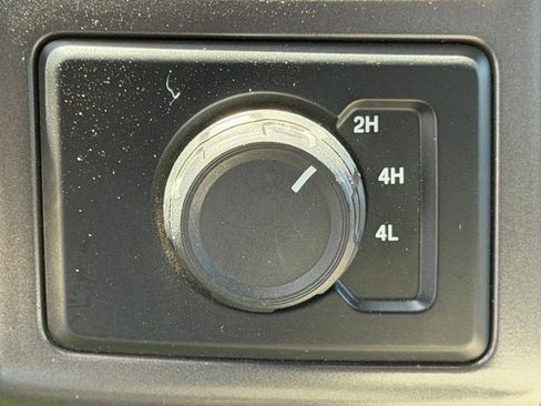 Used 2017 Ford F150 XLT AWD/4WD image 15