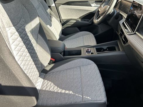 New 2026 Volkswagen Tiguan S FWD image 7