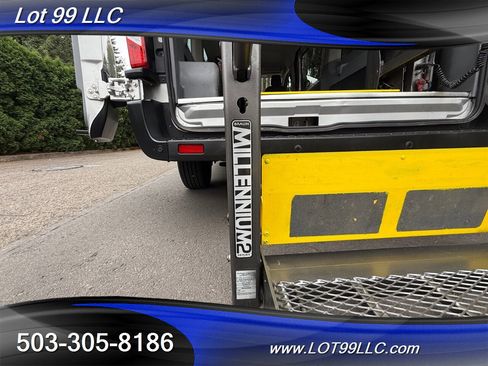 Used 2015 Ford Transit 350 XL image 25