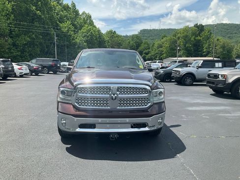 Used 2015 RAM 1500 Laramie w/ Convenience Group AWD/4WD image 2