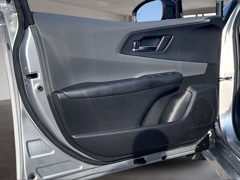 Used 2023 Toyota Prius XLE image 20