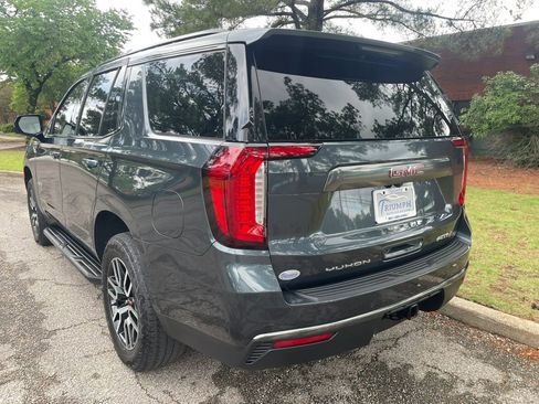 Used 2021 GMC Yukon AT4 w/ Rear Media and Nav Package AWD/4WD image 3