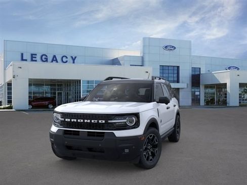 New 2026 Ford Bronco Sport Outer Banks w/ Outer Banks Tech Package+ AWD/4WD image 2