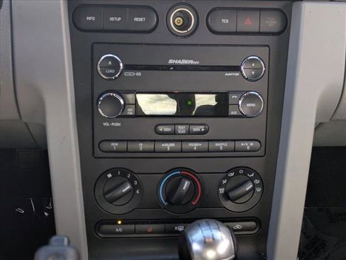 Used 2009 Ford Mustang GT Premium image 14