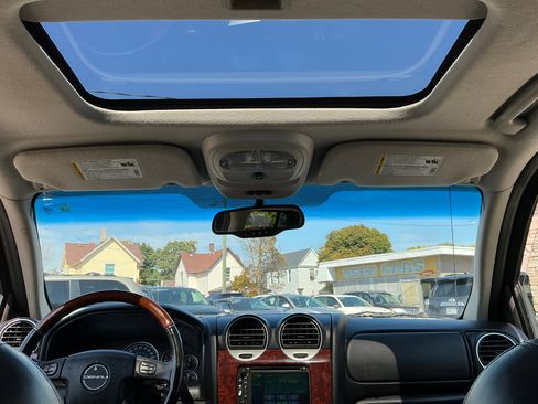 Used 2007 GMC Envoy Denali image 20