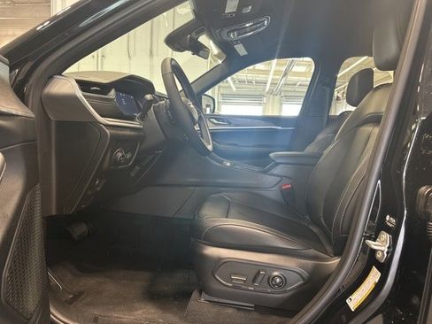 New 2025 Jeep Grand Cherokee Limited image 9