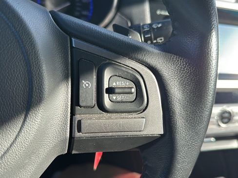 Used 2015 Subaru Outback 2.5i Limited w/ Popular Package #4 image 32