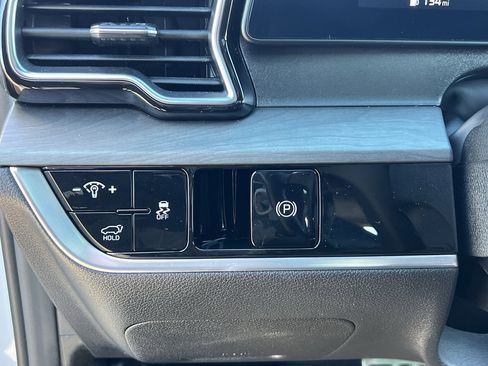 Used 2024 Kia Sportage X-Pro image 15
