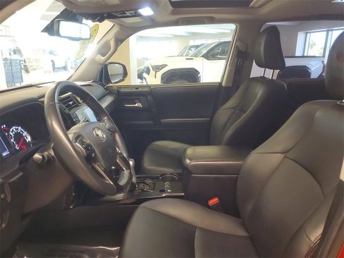 Used 2022 Toyota 4Runner TRD Off-Road Premium image 14