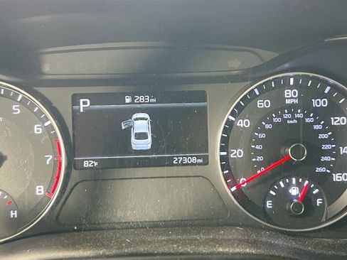 Used 2023 Kia Forte LXS w/ LXS Technology Package FWD image 12