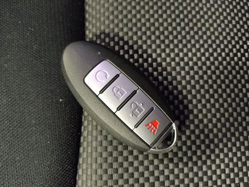 Used 2018 Nissan Pathfinder SV w/ Cargo Package image 32