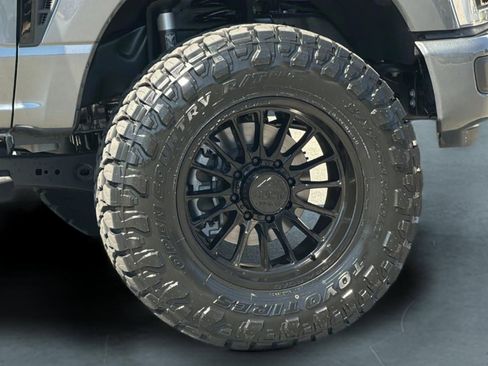 New 2026 Ford F250 Lariat w/ Black Appearance Package AWD/4WD image 34