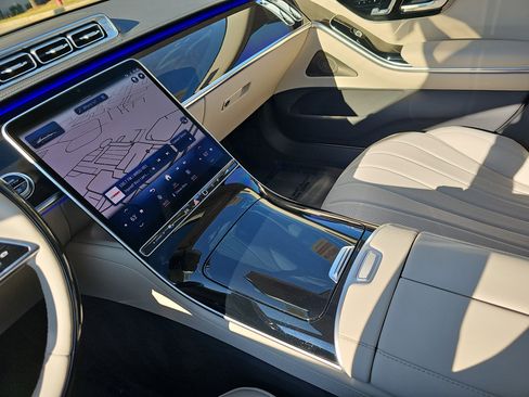 Certified 2023 Mercedes-Benz S 500 4MATIC image 27