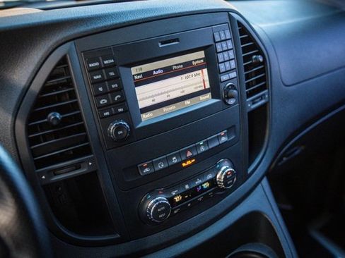 Used 2017 Mercedes-Benz Metris Passenger image 26