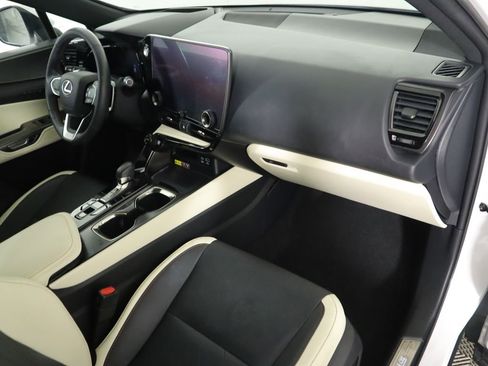 Certified 2024 Lexus NX 300h AWD w/ Luxury Package image 17