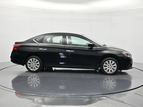 Used 2018 Nissan Sentra S FWD image 4