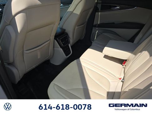 Used 2018 Lincoln MKX Reserve AWD/4WD image 23