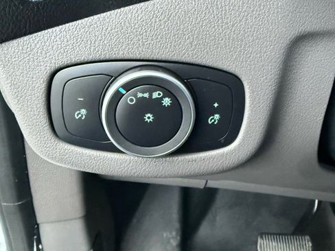 Used 2022 Ford Transit Connect XL image 21