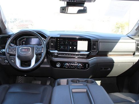 Used 2024 GMC Sierra 1500 SLT image 25