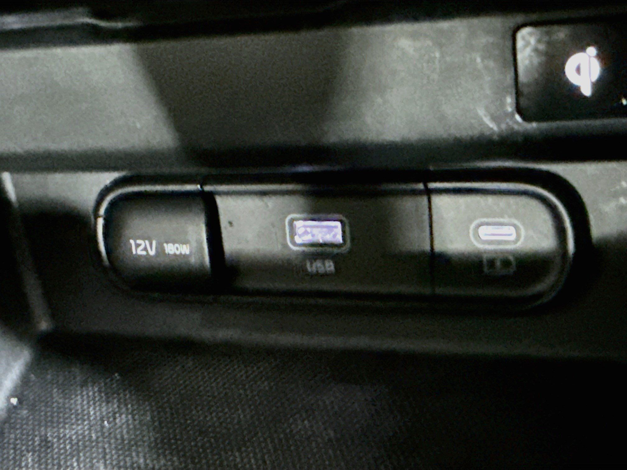 Used 2024 Kia Seltos EX FWD image 41