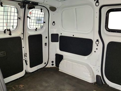 Used 2021 Nissan NV200 SV w/ Sliding Door Glass Package image 23