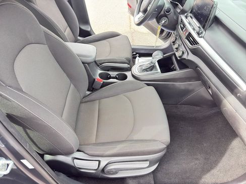 Used 2023 Kia Forte LXS image 26