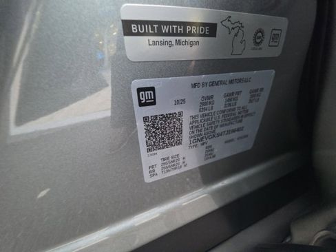 New 2026 Chevrolet Traverse LT w/ Enhanced Driving Package image 32