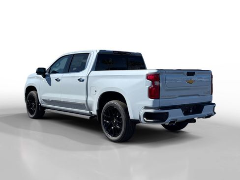 New 2026 Chevrolet Silverado 1500 High Country image 3