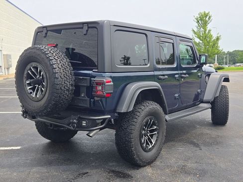 Used 2025 Jeep Wrangler Unlimited Sport AWD/4WD image 11
