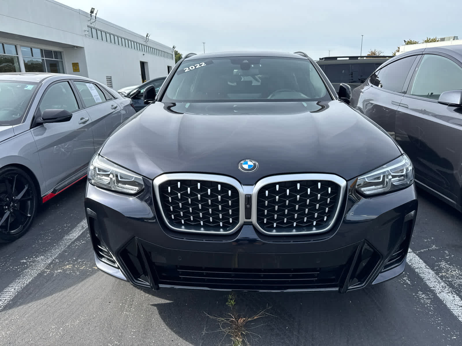 Used 2022 BMW X4 xDrive30i w/ M Sport Package 2 AWD/4WD image 2