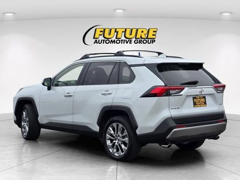 Used 2023 Toyota RAV4 Limited FWD image 7