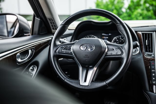 Used 2018 INFINITI Q50 Luxe AWD/4WD image 10