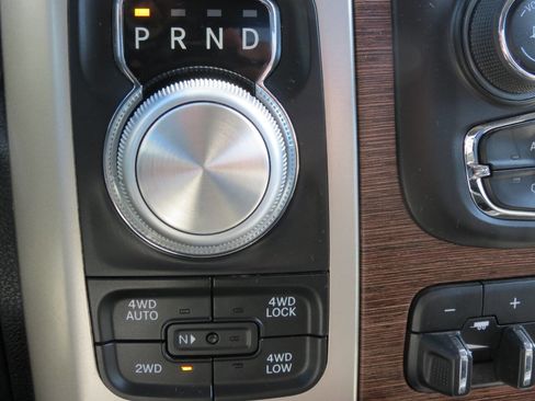 Used 2017 RAM 1500 Laramie w/ Convenience Group image 15