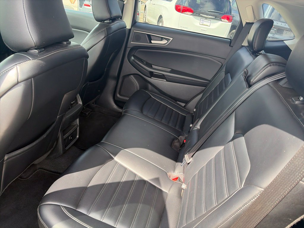 Used 2023 Ford Edge SEL AWD/4WD image 11