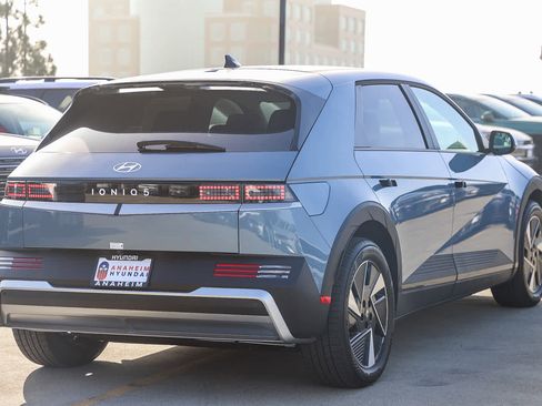 New 2026 Hyundai Ioniq 5 SEL RWD image 6