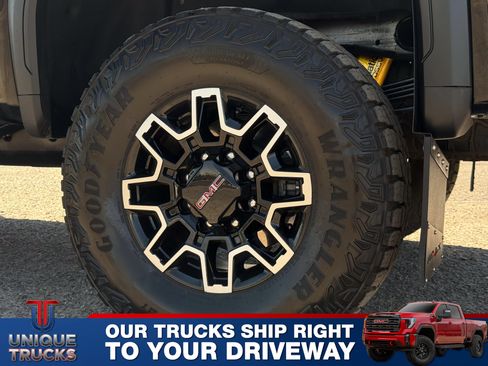 Used 2025 GMC Sierra 2500 AT4X AWD/4WD image 11