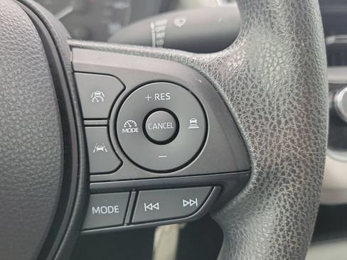 Certified 2023 Toyota Corolla LE FWD image 19