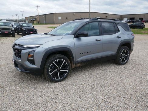 New 2026 Chevrolet Equinox RS w/ Convenience Package III AWD/4WD image 8