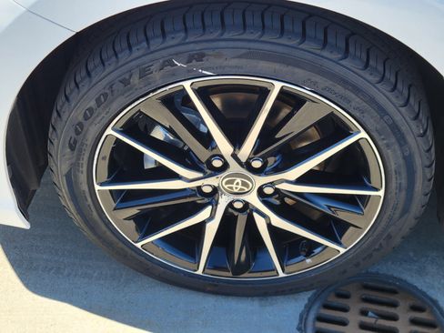 Certified 2024 Toyota Camry SE image 9