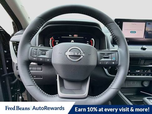 New 2026 Nissan Rogue Platinum AWD/4WD image 9