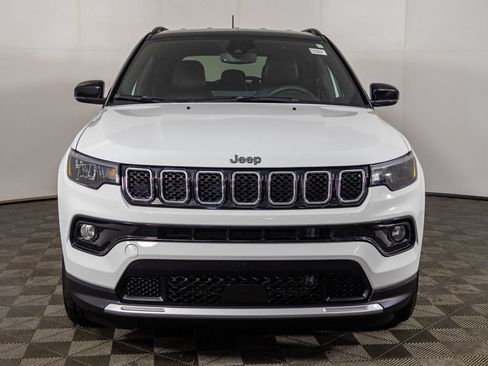 Used 2023 Jeep Compass Limited AWD/4WD image 11