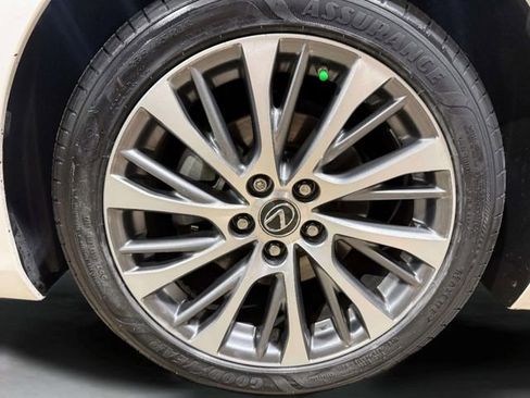 Used 2020 Lexus ES 350 w/ Premium Package image 36