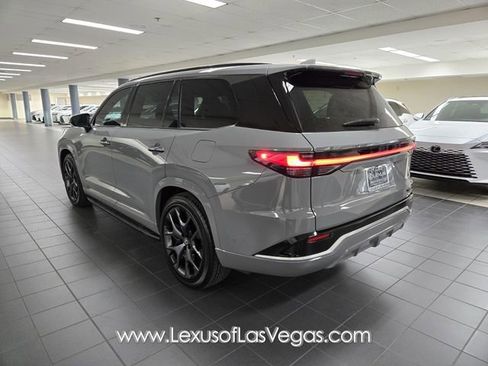 New 2026 Lexus TX 500h AWD image 6