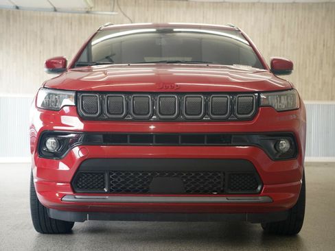 Used 2022 Jeep Compass Limited AWD/4WD image 3