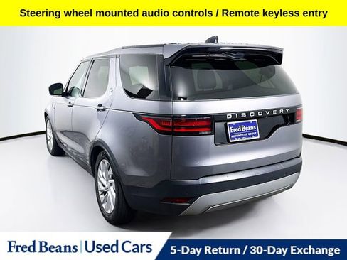 Used 2024 Land Rover Discovery S image 6