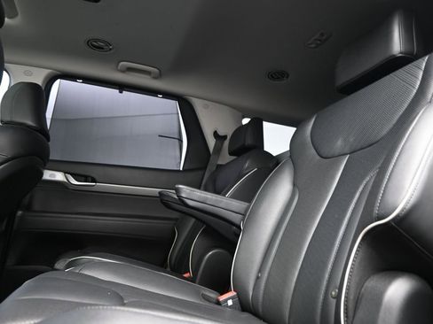 Used 2023 Hyundai Palisade SEL w/ Premium Package AWD/4WD image 12