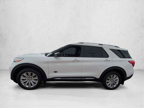 Used 2023 Ford Explorer King Ranch w/ Technology Package image 9